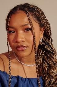 Laya DeLeon Hayes dans le rôle de Nadine (voice)