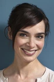 مايا شون في دور Mandy Teubner