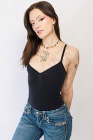 Zoe Angeli في دور Caroline