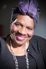 Vertamae Grosvenor dans le rôle de Self - Narrator (voice)