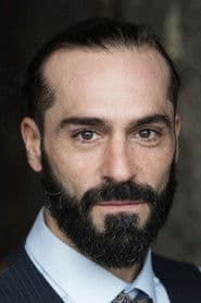 Franck Saurel as Bassa Selim