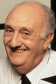 Pierre Tchernia dans le rôle de Narrator (voice) (uncredited)