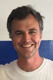 Matt Farley في دور Neil Stuart