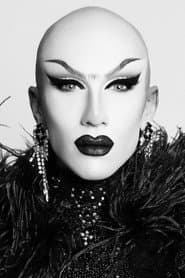 Sasha Velour dans le rôle de Self