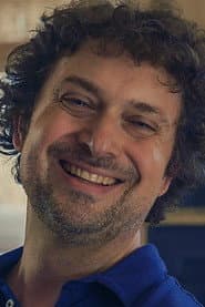 Stefan Mocker as Falk Kuschwitz