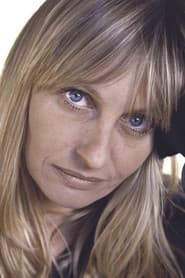 Caroline Baehr dans le rôle de Nadia LeForest