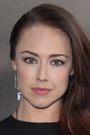 Lindsey McKeon dans le rôle de Steph