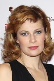 Agnieszka Warchulska في دور Bank Manager