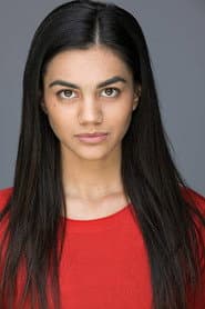 Lisa Ambalavanar dans le rôle de Emily