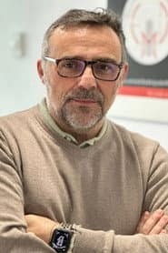 Lorenzo Beteta as Doc (voice)