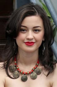 Kimberly Ryder dans le rôle de Tyas