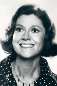 Elizabeth Wilson dans le rôle de Jessica, Henry's Secretary