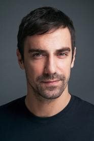 İbrahim Çelikkol dans le rôle de Ali