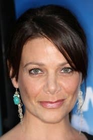 Meredith Salenger dans le rôle de Veronica Hart