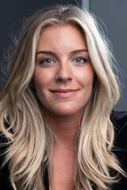 Whitney Kimball Long dans le rôle de Attractive Fan