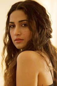 Gunesh Mehdizadeh as Aliyə