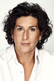 Elvira Mínguez dans le rôle de Martha