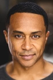 Christopher Seivright dans le rôle de Mason Hayes