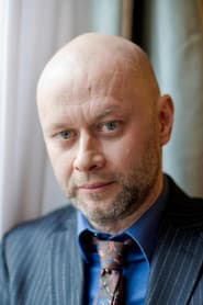 Wojciech Kalarus في دور Dr. Piotrowski