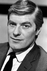 Norman Rodway dans le rôle de Peter Ingram
