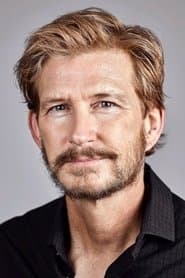 Bill Brochtrup dans le rôle de Lindus