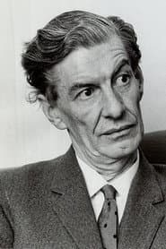 Gillie Fenwick dans le rôle de Poole der Butler