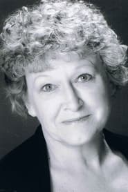 Stephanie Fayerman dans le rôle de Gran