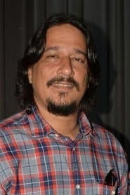 Bucek Depp في دور Teddy Salsa