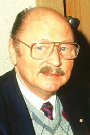 Bruno W. Pantel dans le rôle de Herr Mallwitz
