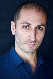 George Georgiou في دور Roger