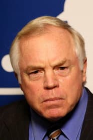 Buck Showalter dans le rôle de Self
