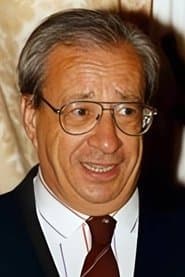 Mauro Vestri dans le rôle de neurologo
