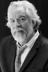 David Egan dans le rôle de Self