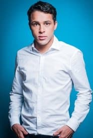 Luis Silva dans le rôle de Elder
