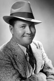 Jack Oakie في دور J. Paxton Miller
