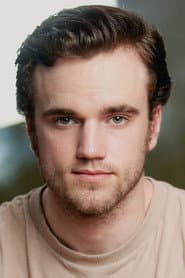 Liam Head في دور Howard Donald