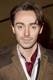 David Dawson dans le rôle de Younger Patrick