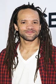 Savion Glover dans le rôle de Louis Simms