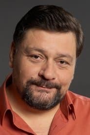 Дмитрий Назаров في دور Viktor Barinov