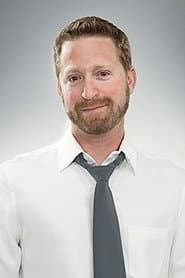 Matthew Goldring في دور Dr. Brennenman