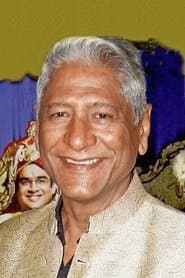 Rajendra Gupta في دور Mr. Trivedi