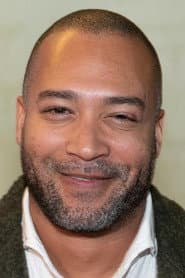Everon Jackson Hooi في دور Philip