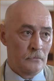 Юрий Меншагин في دور Policeman