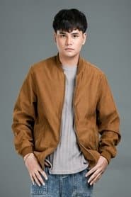 Nic Galvez dans le rôle de Albert