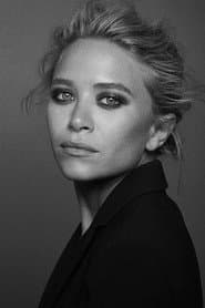 Mary-Kate Olsen في دور Kelly Farmer / Young Aunt Sofia