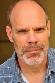 Rob Elk dans le rôle de Lenny Bess