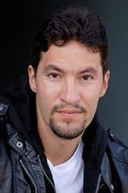 Joshua Lamboy dans le rôle de Ortiz