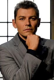Juanjo Pardo dans le rôle de Inspector Cárdenas