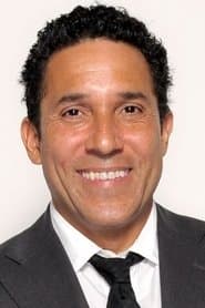 أوسكار نونيز في دور Councilman Rodriguez