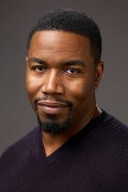 Michael Jai White dans le rôle de Brian